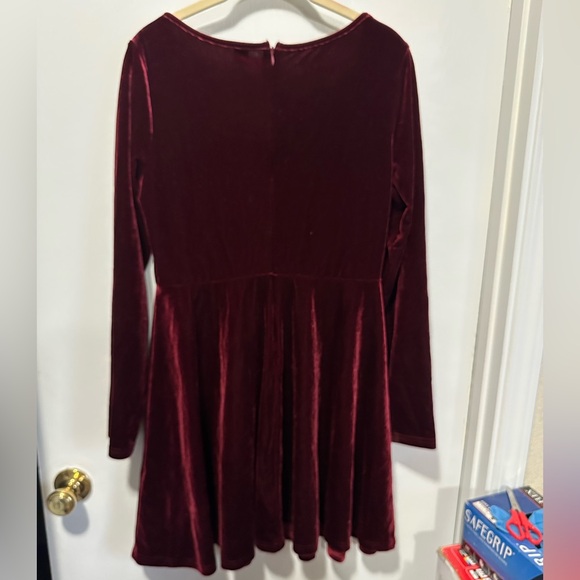 SHEIN Deep Red Velvet Dress - Picture 2 of 3